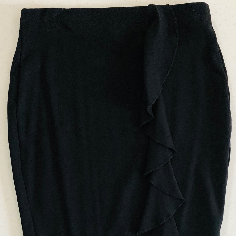 "Venus" black skirt with a ruffle strip down the front